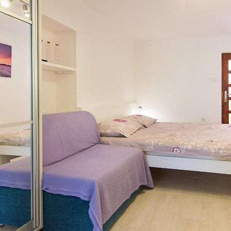 Studio Neva Baška Εξωτερικό φωτογραφία
